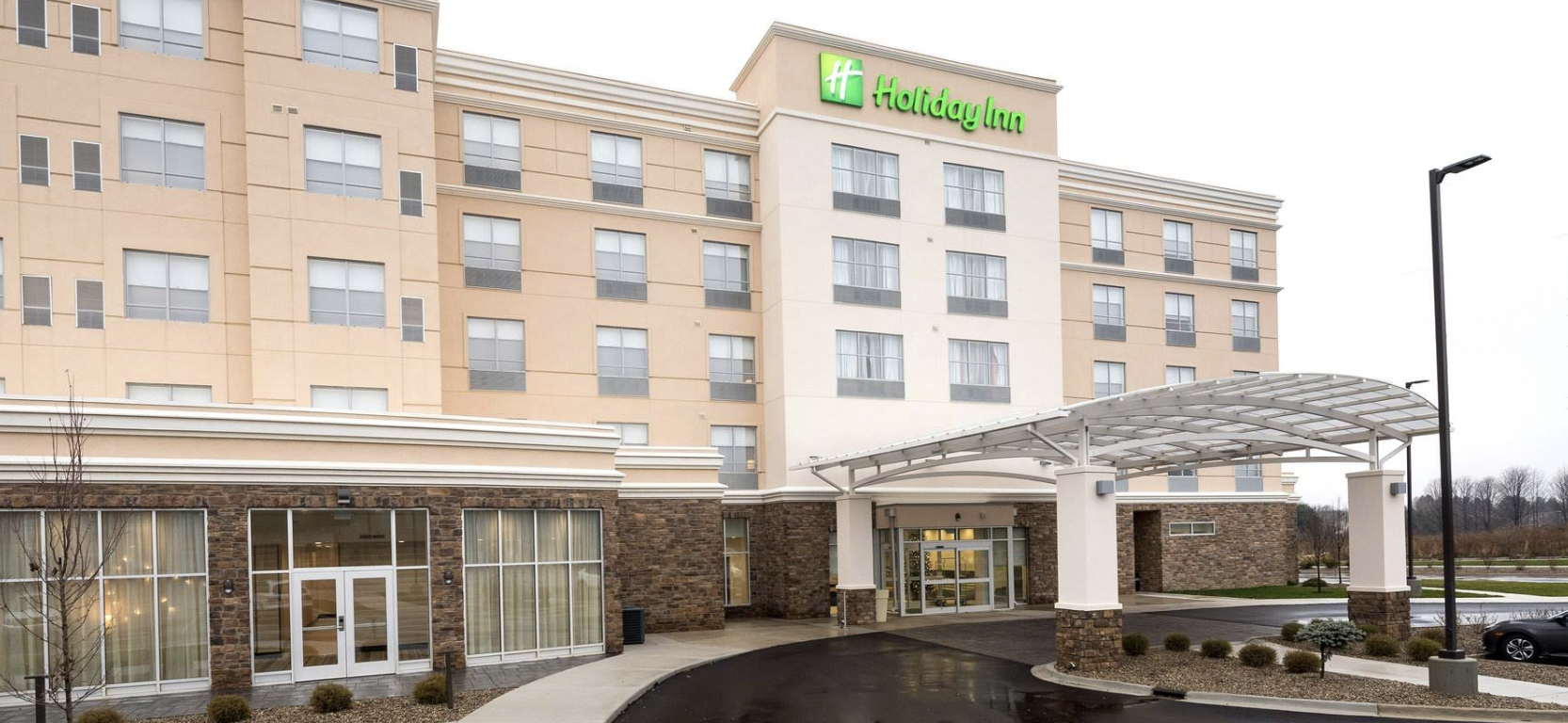 Holiday Inn & Suites cover photo